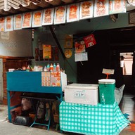 หน้าร้าน ฟินชาไข่มุก&กาแฟสด
