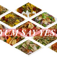 YUM SAY YES ตลาดโต้รุ่ง
