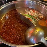 เหยี่ยน สุกี้หม้อไฟจีน สาขาศรีภวนารถ