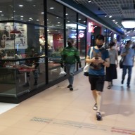 หน้าร้าน KFC Central World ชั้น 6