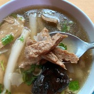 ก๋วยจั๊บตรอกโรงหมูเจ้าเก่า
