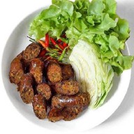 มาดามไส้อั่ว ปิ่นเกล้า