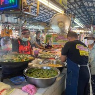 ภัทรวดี ขนมกุยช่าย ตลาดร่วมใจ1 สถานีรถไฟ