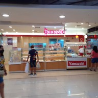 หน้าร้าน YAMAZAKI Imperial Samrong