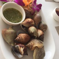 ต้นโอ๊คซีฟู๊ดแอนด์คาเฟ่