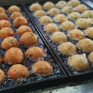 ทาโกะยากิ อัญอาร์ตโอ๊ต ตลาดพัฒนา