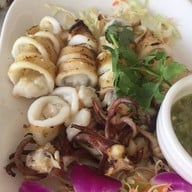 ต้นโอ๊คซีฟู๊ดแอนด์คาเฟ่