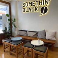 SOMETHIN' BLACK coffee & bakery พระโขนง คลองตัน