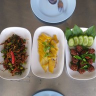 นายถึก ไก่หุบบอน