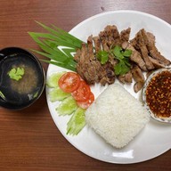 เลซี่เฮาส์ by บางปลาสร้อย