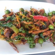 นายถึก ไก่หุบบอน