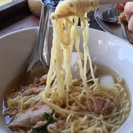 เมนูของร้าน ก๋วยเตี๋ยวเรือห้อยขา สันกำแพง