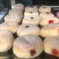 เฟรนฟรายชีส&ไก่ทอด(ท่ารถเจ้าพรหม)