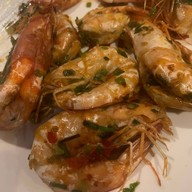 Selfie Bar & Restaurant