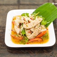 เมนูของร้าน ส้มตำนัวร์จ๊าด (ตึกก่อนถึงแยกกวงฮั้ว) ระยอง
