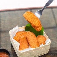 เมนูของร้าน ส้มตำนัวร์จ๊าด (ตึกก่อนถึงแยกกวงฮั้ว) ระยอง