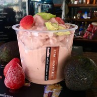 I'M COFFEE AND SMOOTHIES