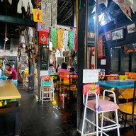 บรรยากาศ น้ำเงี้ยว ข้าวซอยป้านวลเจ้าเก่า
