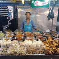 น้ำพริกต้นกล้า ไผ่ ตลาดไนท์