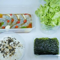 หมูกรอบกะกระเพรา