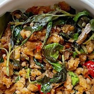 กัตกรีนวีแกนฟู้ด cafe แปลงผักลุงชวน ชวนคุณคาเฟ่