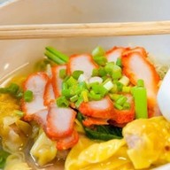 ก๋วยเตี๋ยวบะหมี่เกี๊ยวหมูแดงป้าเมย์เจ้าเก่าสภาวิศวกร