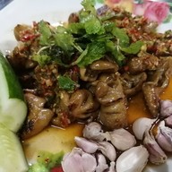ส้มตำเอมมี่ปากระเบิด