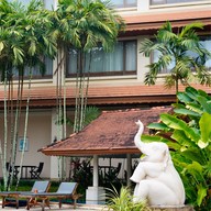 The Imperial River House Resort