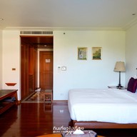 The Imperial River House Resort