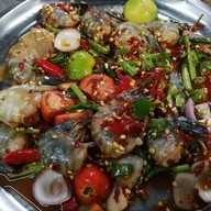 ส้มตำเอมมี่ปากระเบิด