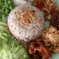 บ้านเลขที่ 7 อาหารตามสั่ง