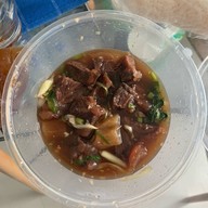 ร้านเนื้อตุ๋นกิวโร่