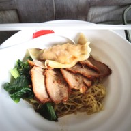 เมนูของร้าน Hongkong Noodle หัวลำโพง