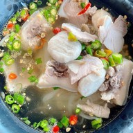 ดีด 24 ข้าวต้ม&อาหารอีสานซีฟู๊ด โต้รุ่ง -