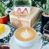 CLEO CAFE