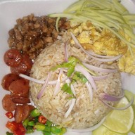 ร้านกลางซอย