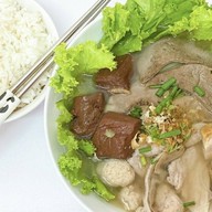 ชิมเพลินต้มเลือดหมู