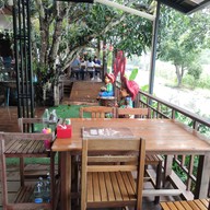 บรรยากาศ ครัวกำปั่นเขาใหญ่