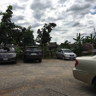 ลอมข้าว คาเฟ่ แอนด์ เรสเตอร์รอง