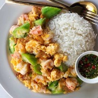 ก๋วยจั๊บญวน กะเพรา T&T 1