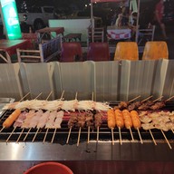 เล่าลือหม่าล่า