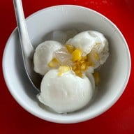 เมนูของร้าน โรงหมี่หอมหวล