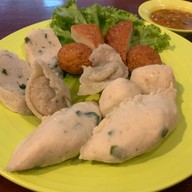 เจียงลูกชิ้นปลา กาญจนาฯขาเข้า หมู่บ้่นตรัจุฑา1