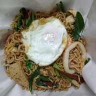 เมนูของร้าน อาม่ากะเพราถาดโคตรอิ่ม @บางกรวย