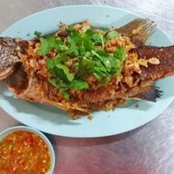 ข้าวต้มริมทาง ปากซอยนวลจันทร์24