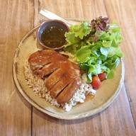 เมนูของร้าน Farm to Table ไฮด์เอาท์