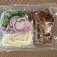 เมนูของร้าน ยำคุณแม่ - วันนิมมาน