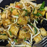 ผัดไทนายแว่น ปิ่นเกล้า