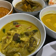 เมนูของร้าน ขนมจีนน้ำยาใต้ (ข้าวแกงใต้) แม่ติ๋ม นครศรีฯ