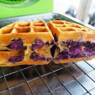 วาฟเฟิลไส้ทะลักByน้องนิ้ง